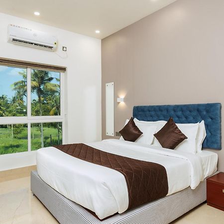 The Lotaz Hotel Kochi Exterior photo