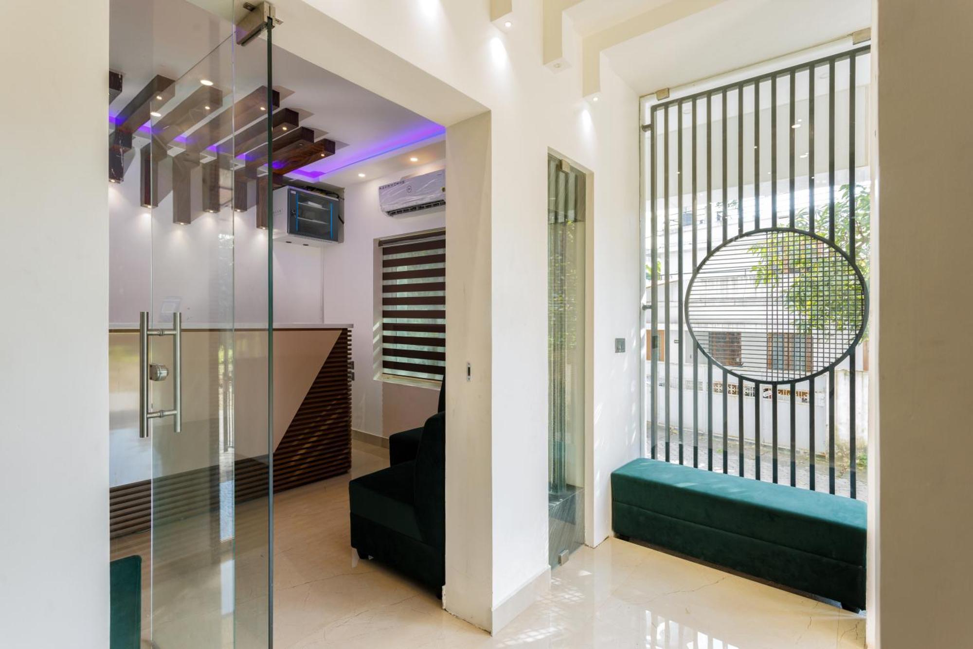 The Lotaz Hotel Kochi Exterior photo